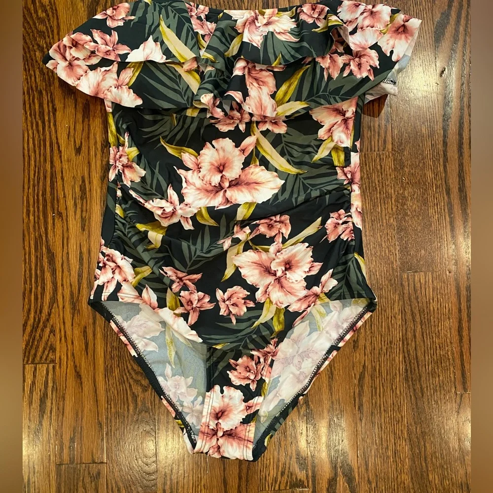 NWT Women's Bandeau Flounce High Coverage One Piece Kona Sol Size‎ Small